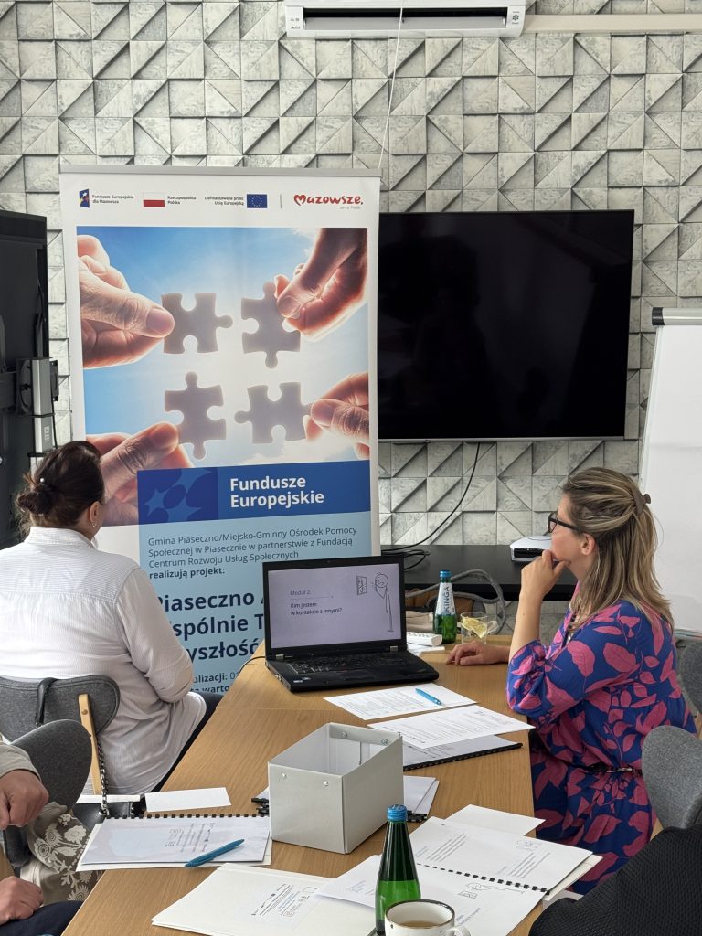 Trening umiejętności społecznych „Ja w relacjach – świadomość siebie i innych” dla uczestników projektu „Piaseczno Aktywne – Wspólnie Tworzymy Przyszłość”